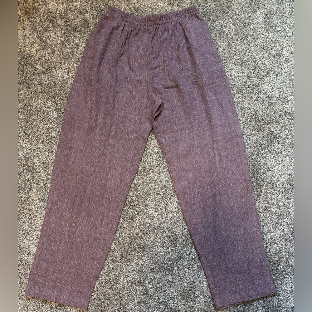 Women's Pants in Elegant Purple